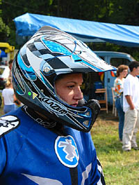 Ludivine PUY malheureuse sur l'enduro se concentre pour la super finale